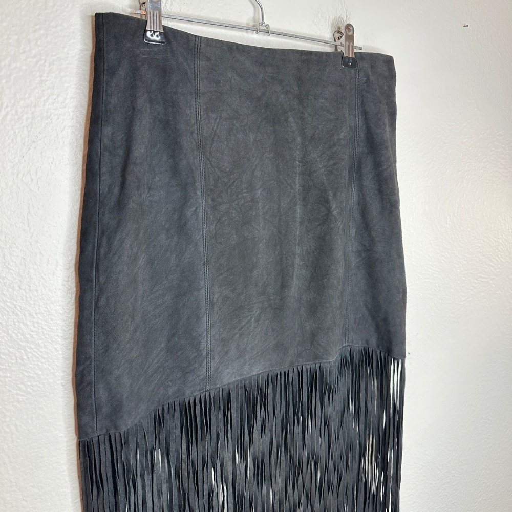 Alice + Olivia Malina Fringed Suede Goat Leather Midi Skirt Size 8 - Picture 7 of 8